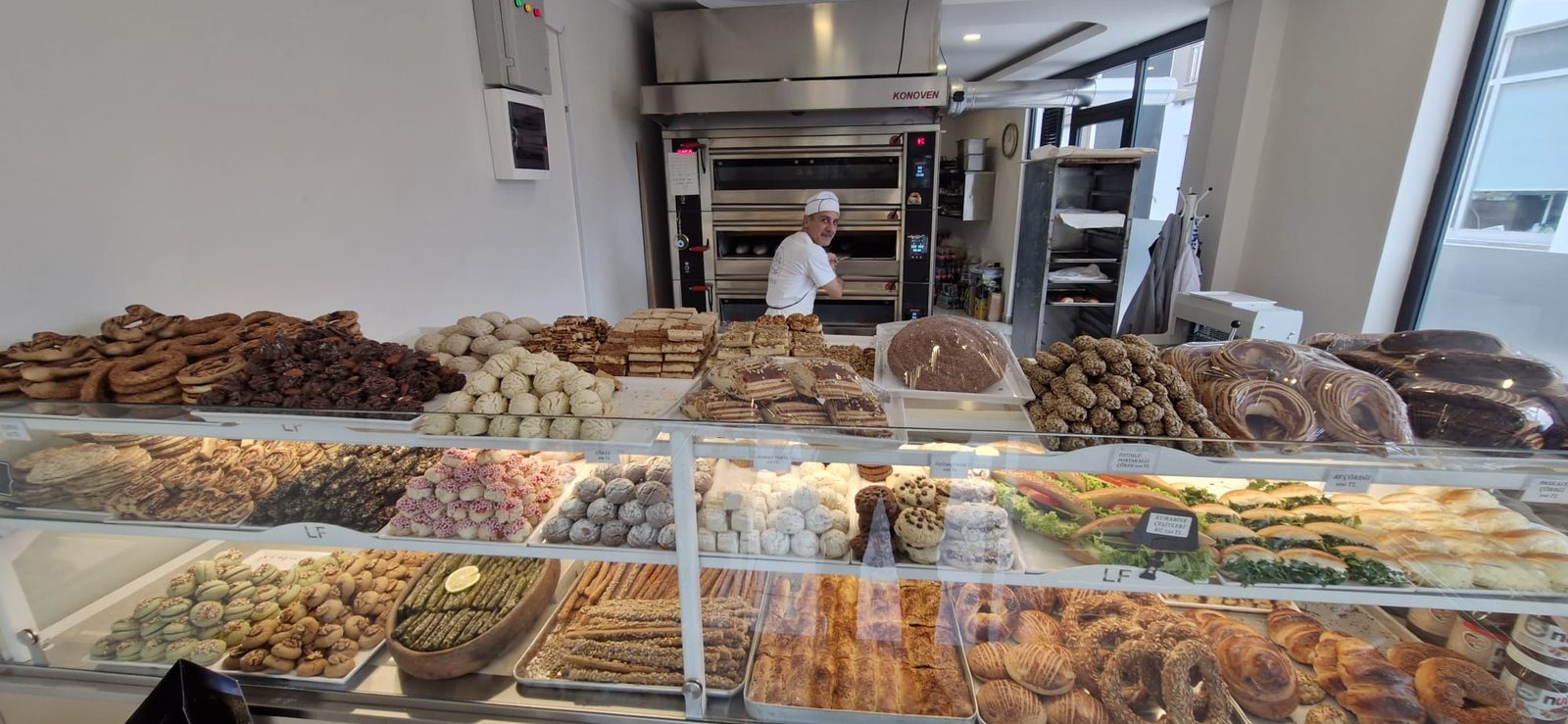 Çayeli Fırın tezgâhı: simit, kurabiye, çörek ve taş fırın